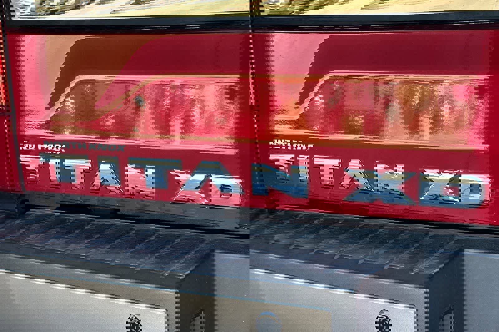 Used 2019 Nissan Titan Platinum Reserve w/ Platinum Utility Package image 13