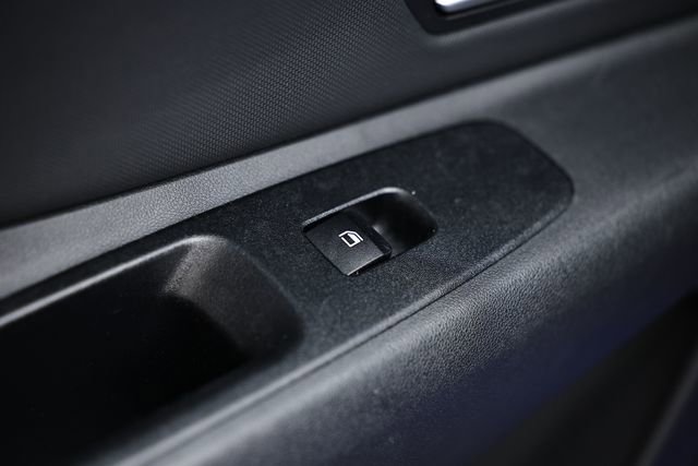 Used 2023 Hyundai Elantra SEL w/ Convenience Package image 22