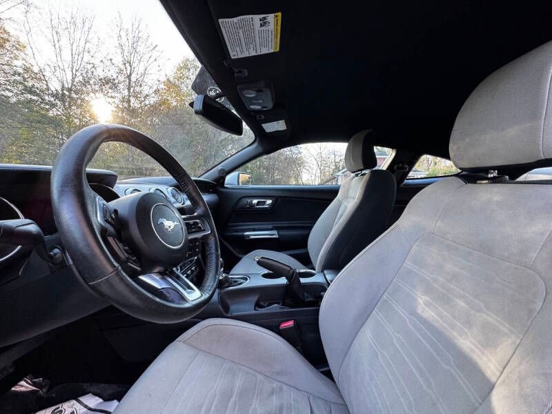 Used 2016 Ford Mustang Coupe image 11