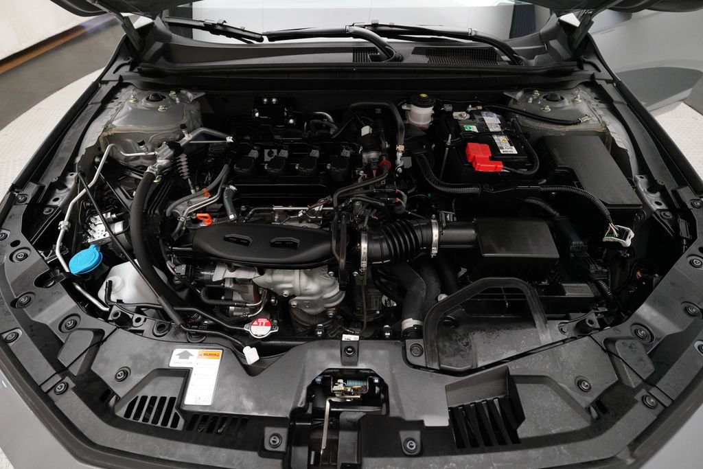 Certified 2025 Honda Accord SE image 3