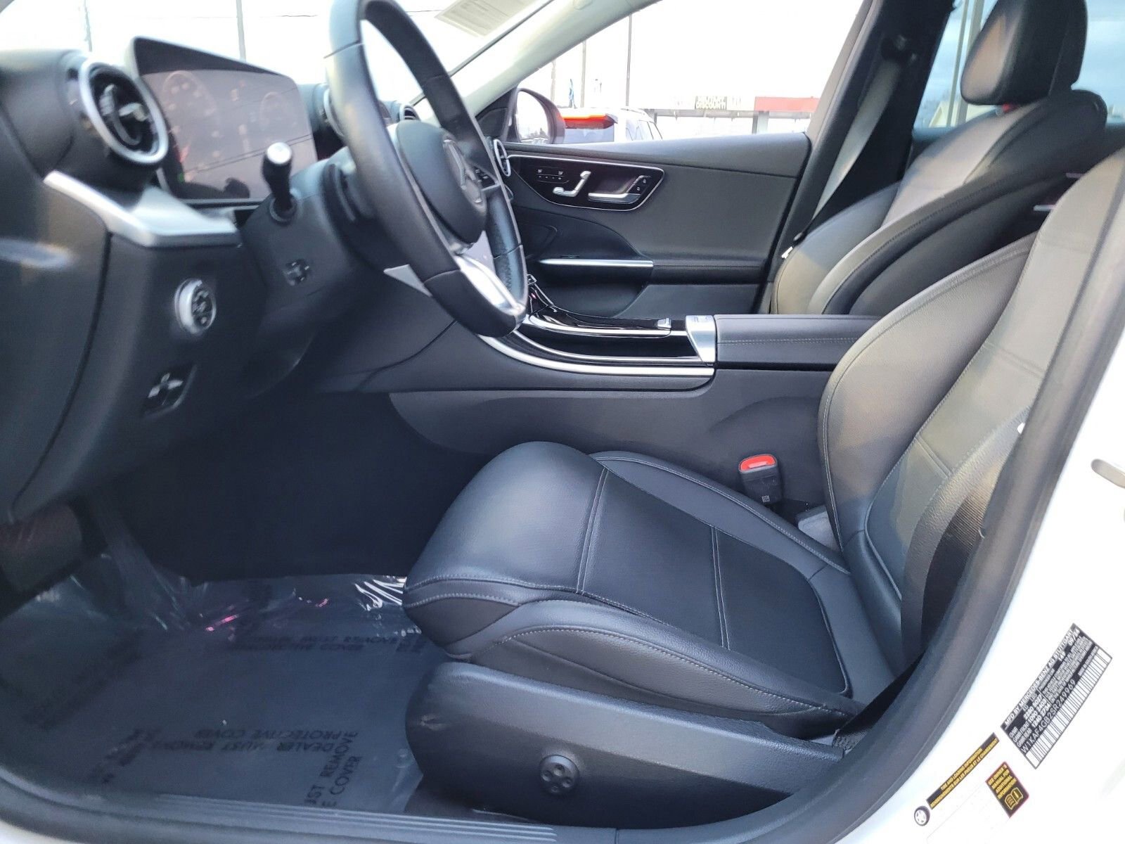 Used 2025 Mercedes-Benz C 300 Sedan image 4