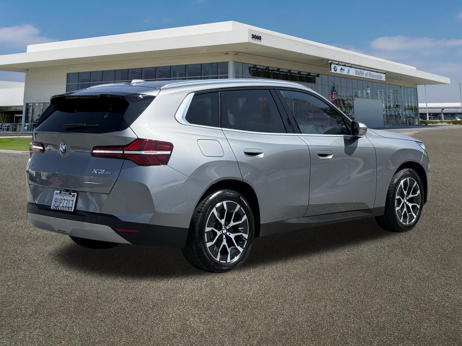 Used 2026 BMW X3 xDrive30 w/ Premium Package AWD/4WD image 9