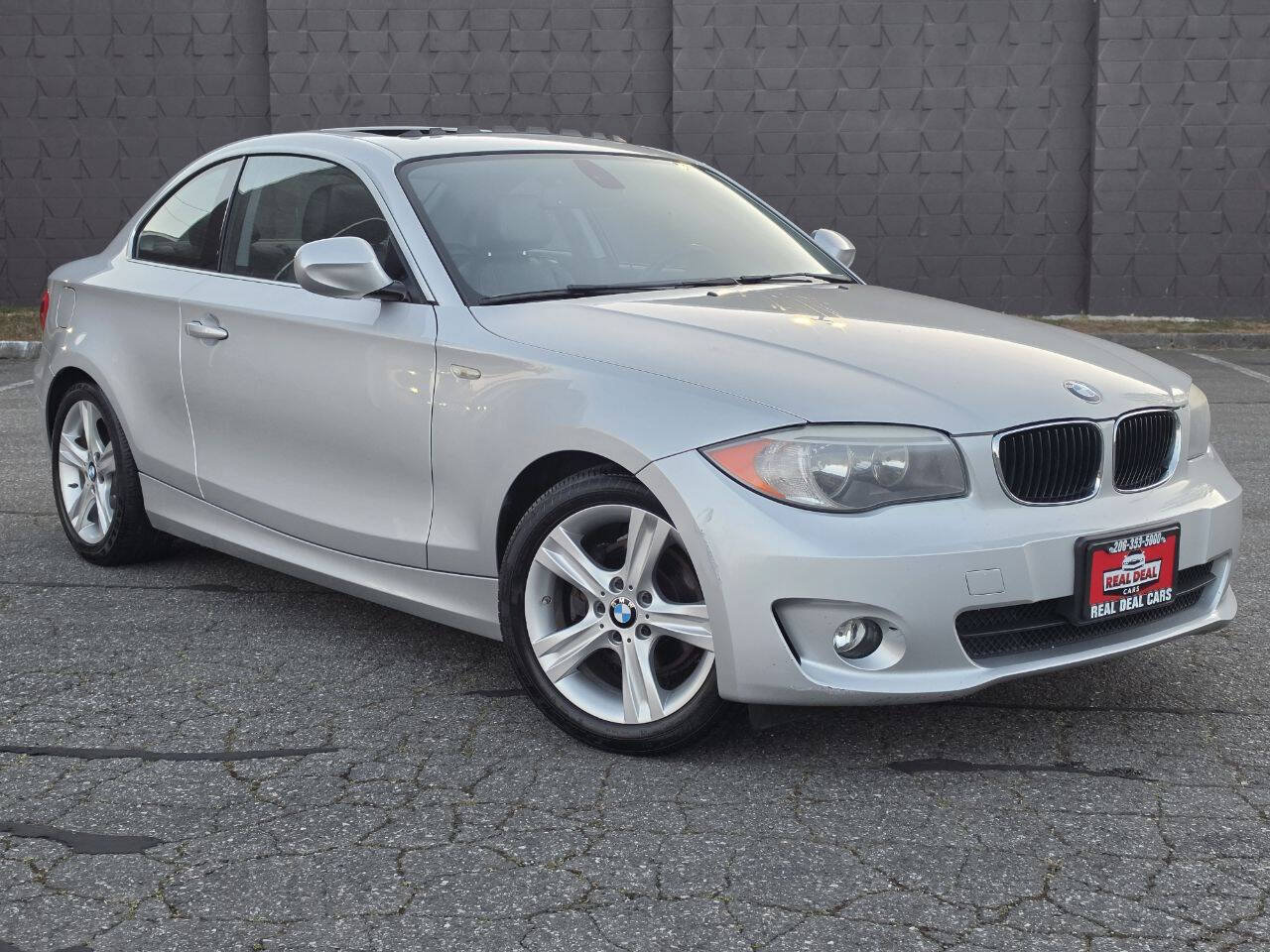Used 2013 BMW 128i Coupe RWD image 3
