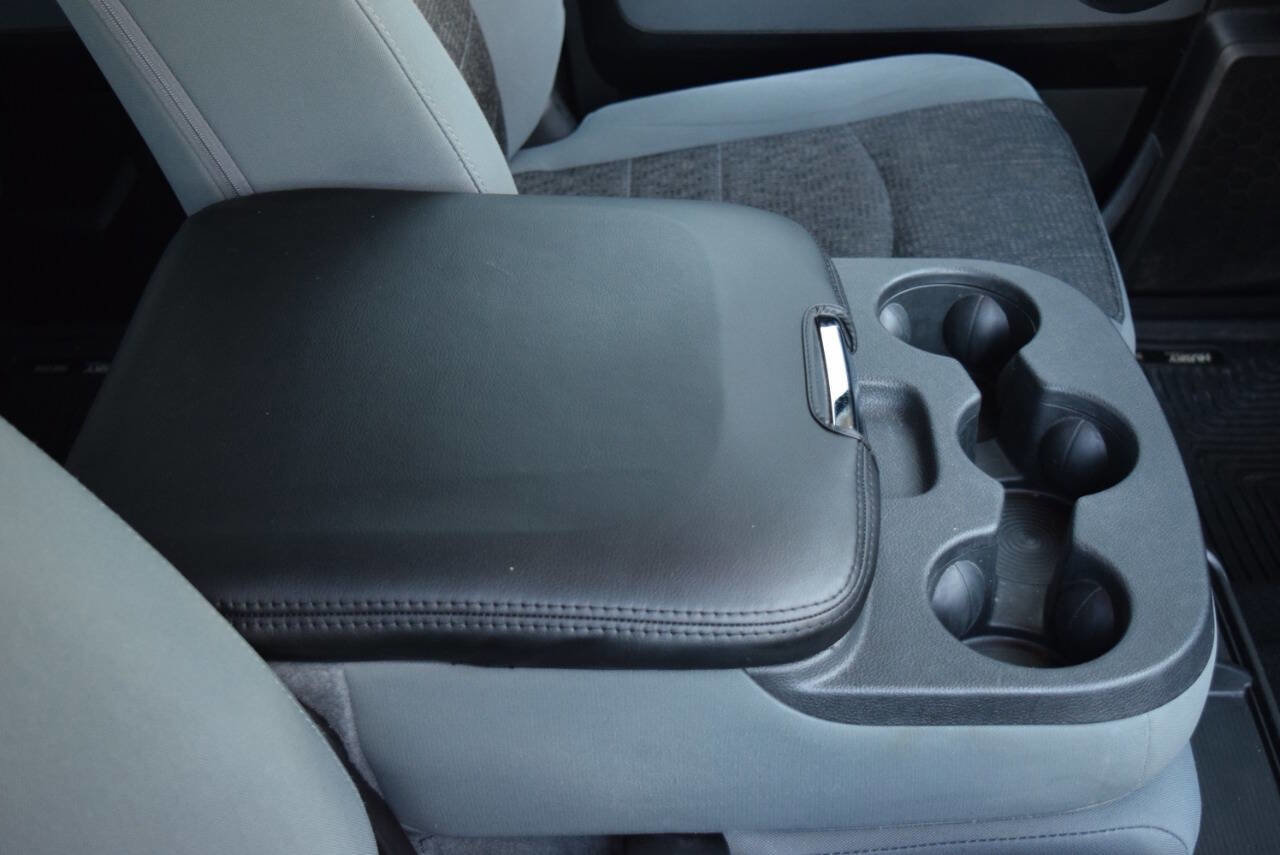 Used 2019 RAM 1500 Classic SLT w/ Luxury Group image 46