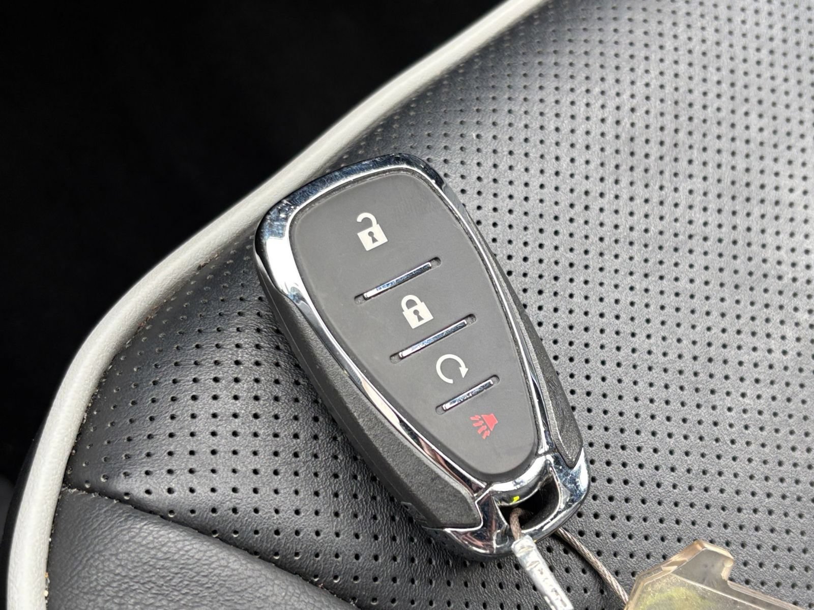 Used 2026 Chevrolet Blazer LT FWD image 26