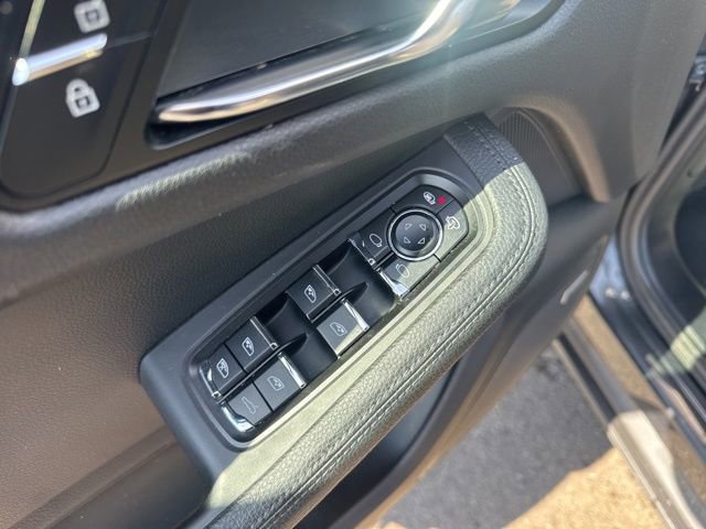 Used 2021 Porsche Macan image 7