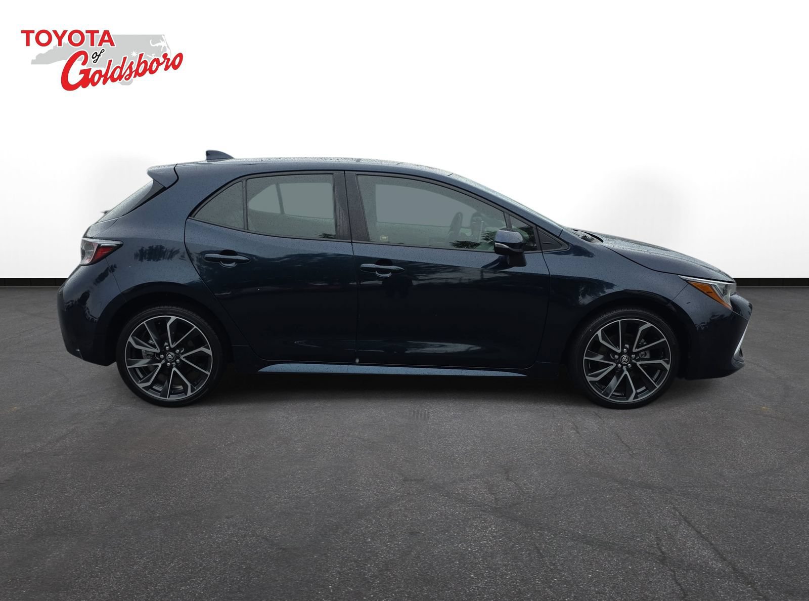Used 2021 Toyota Corolla XSE FWD image 4