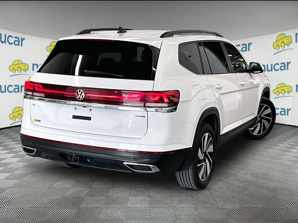 Used 2025 Volkswagen Atlas SE AWD/4WD image 6