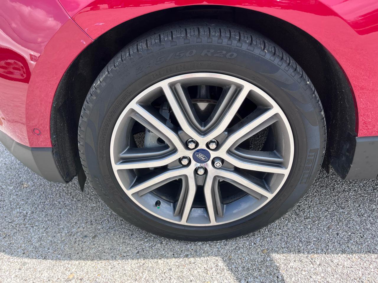 Used 2020 Ford Edge Titanium w/ Equipment Group 301A FWD image 9