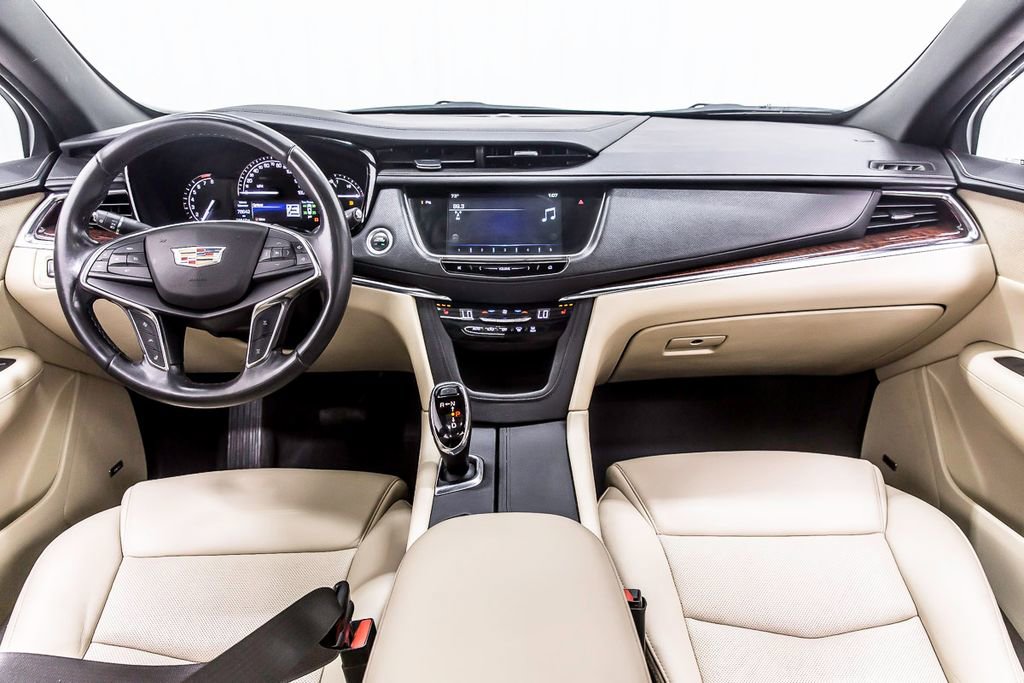 Used 2019 Cadillac XT5 Luxury FWD image 19