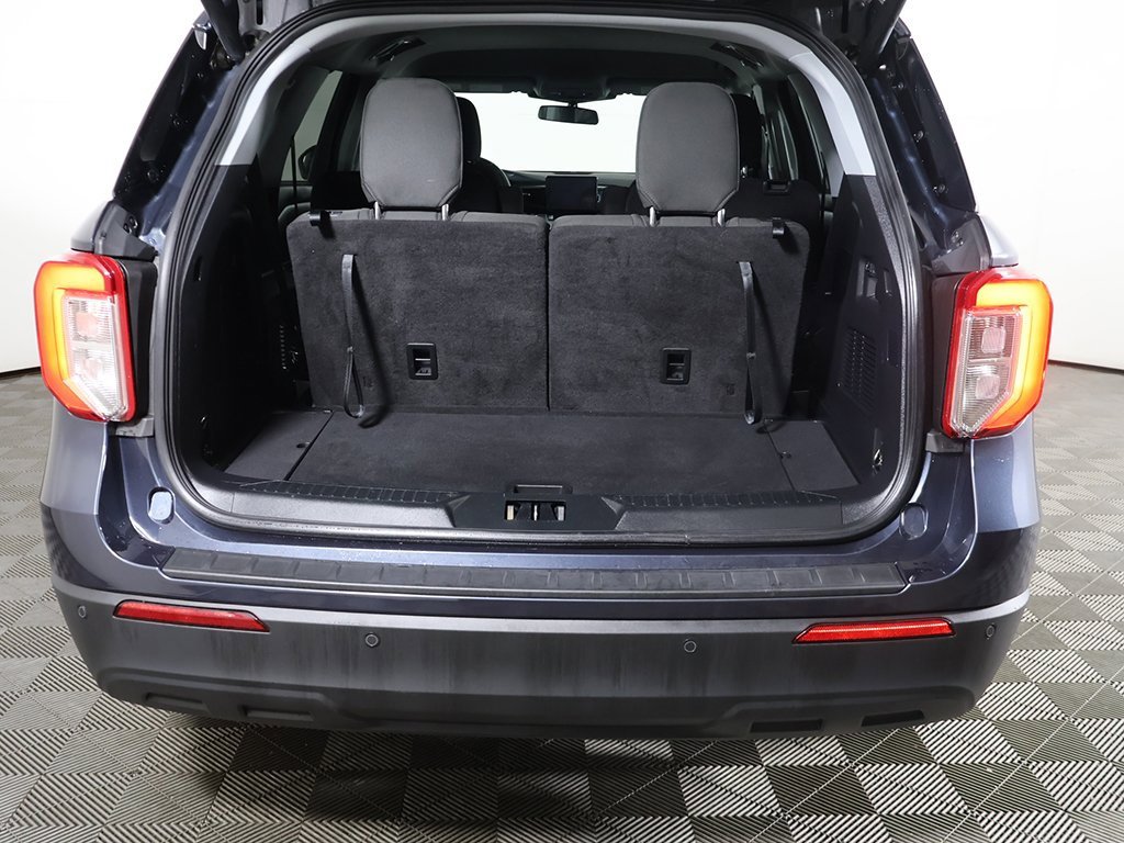 Used 2022 Ford Explorer XLT image 15