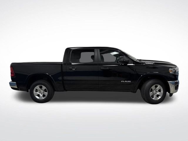 New 2026 RAM 1500 4x4 Crew Cab image 2