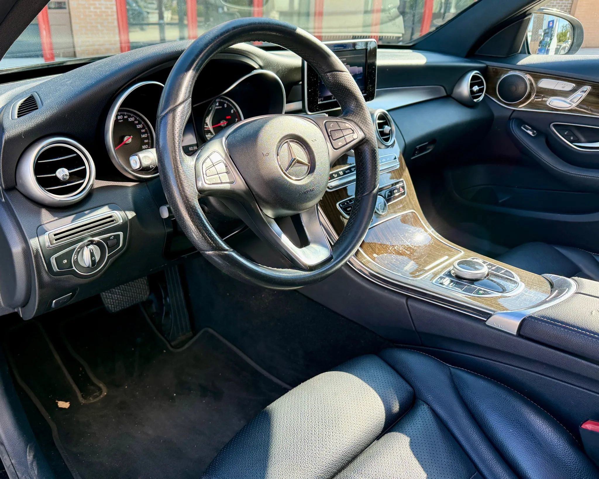 Used 2018 Mercedes-Benz C 300 Sedan w/ Premium Package image 9