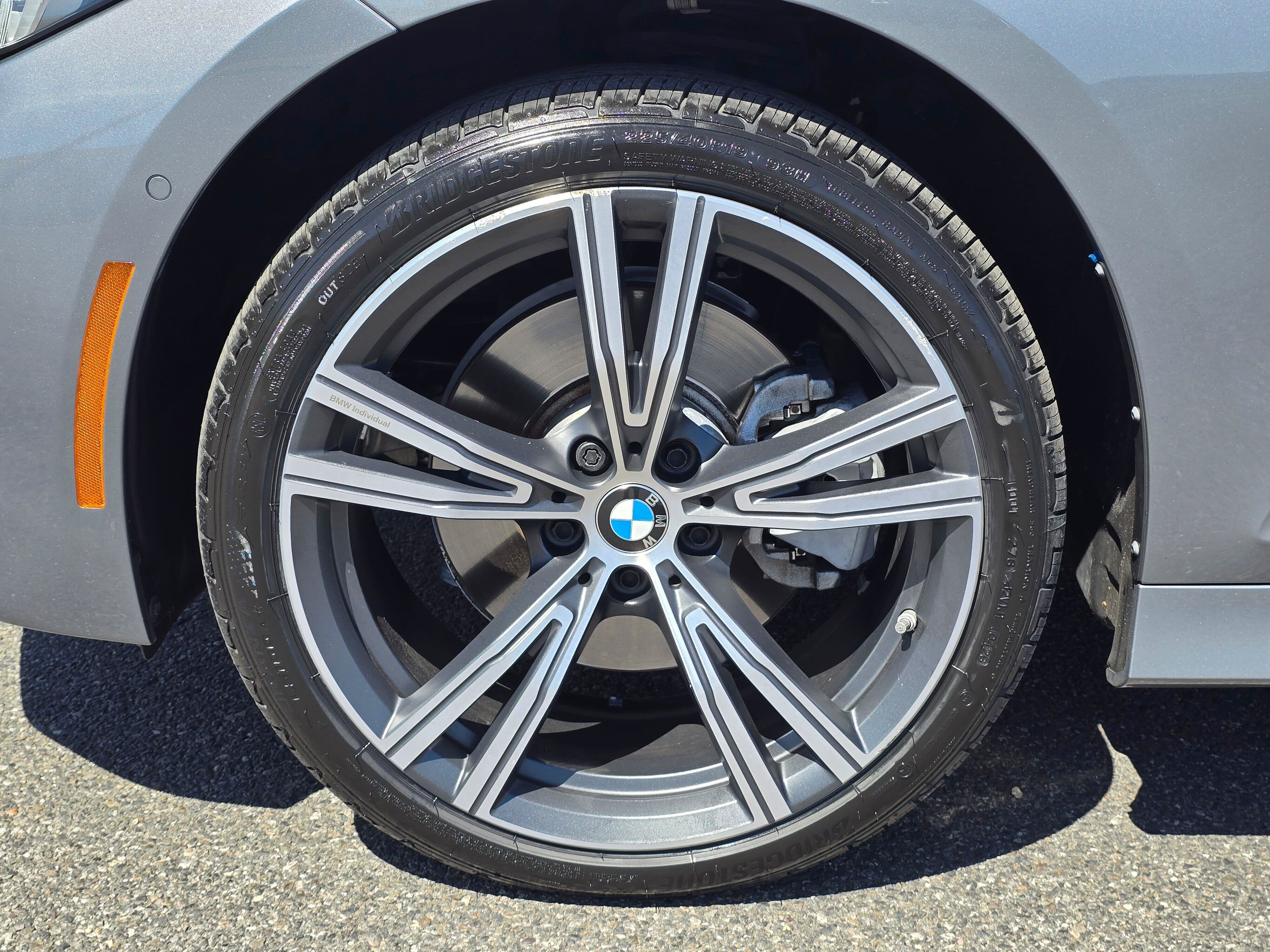 Certified 2023 BMW 330i xDrive Sedan w/ Premium Package AWD/4WD image 8