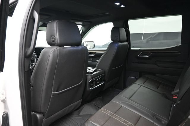 Used 2024 Chevrolet Silverado 1500 High Country w/ Z71 Off-Road Package AWD/4WD image 21