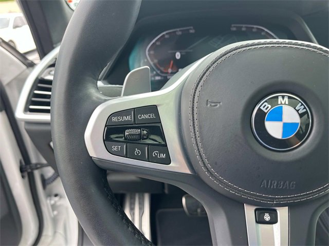 Used 2022 BMW X7 xDrive40i w/ M Sport Package image 16