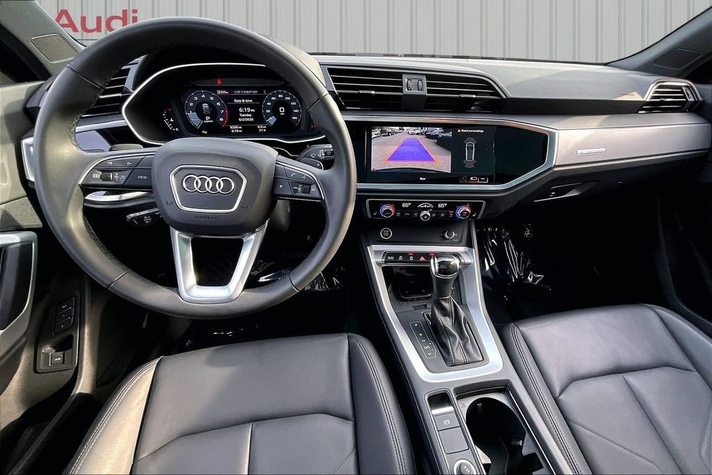 Used 2025 Audi Q3 2.0T Premium w/ Convenience Package AWD/4WD image 7