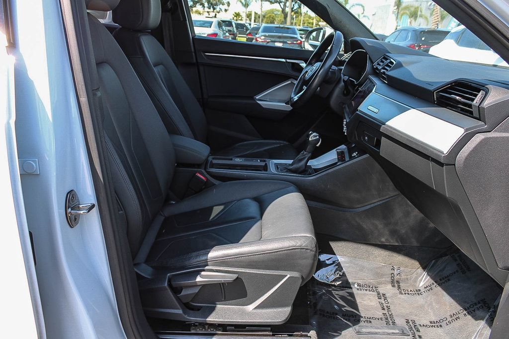 Used 2020 Audi Q3 2.0T Premium AWD/4WD image 16