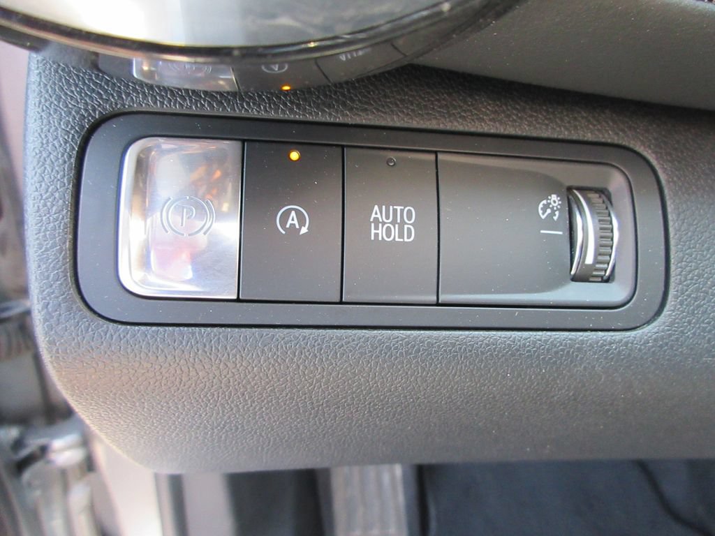 Certified 2025 Chevrolet Equinox LT w/ Convenience Package II FWD image 22