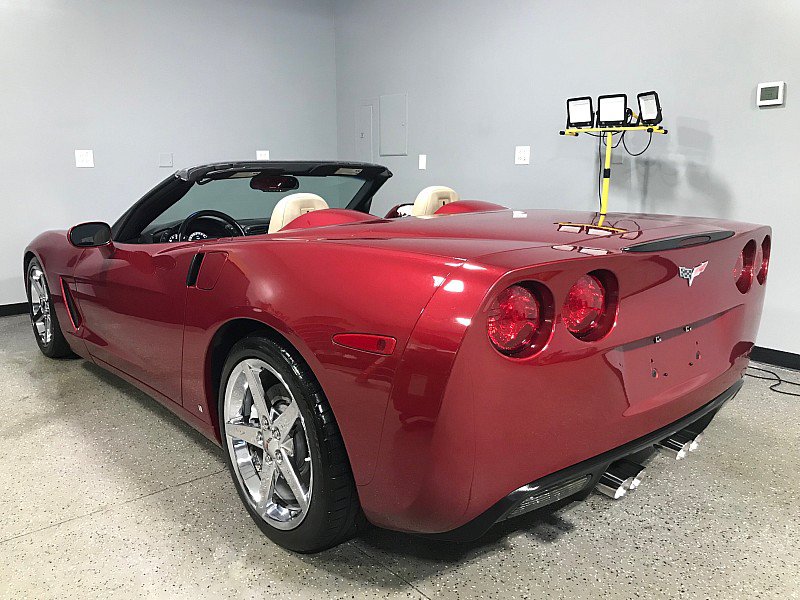 Used 2008 Chevrolet Corvette Convertible w/ Preferred Equipment Group RWD image 9