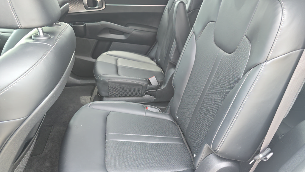 Used 2022 Kia Sorento S FWD image 10
