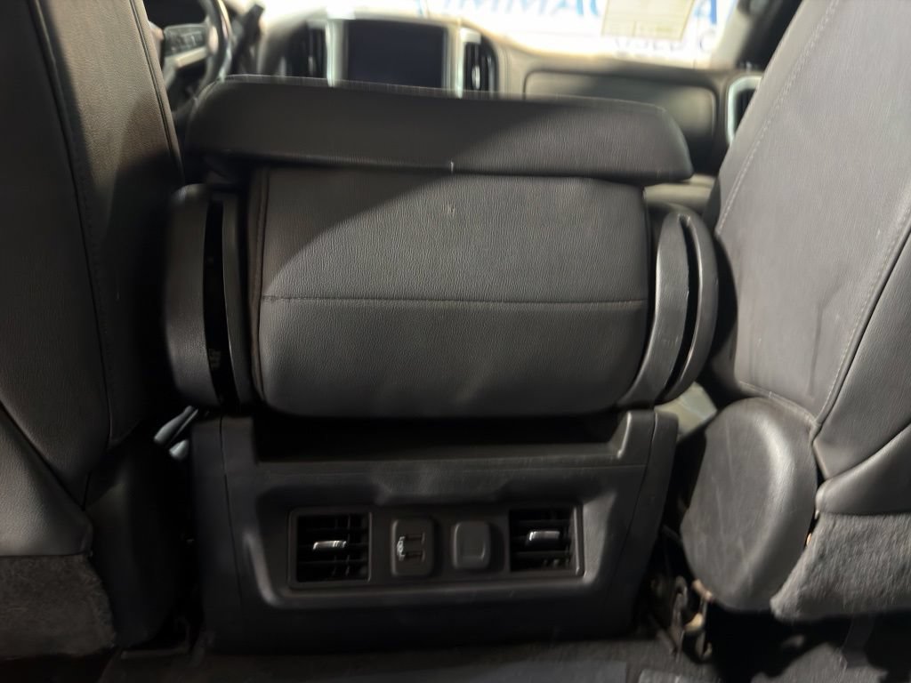 Used 2021 Chevrolet Silverado 1500 LT AWD/4WD image 16