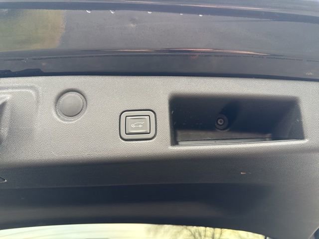 Certified 2023 Chevrolet Equinox LT w/ Driver Convenience Package image 19