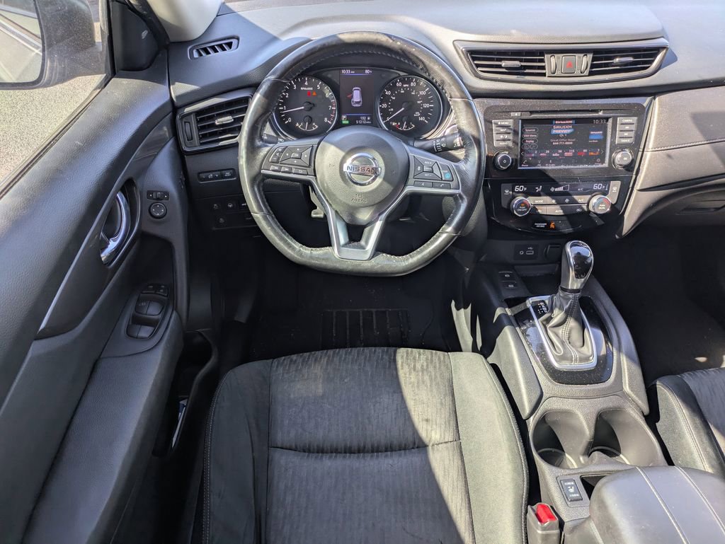 Used 2019 Nissan Rogue SV w/ Premium Package image 17