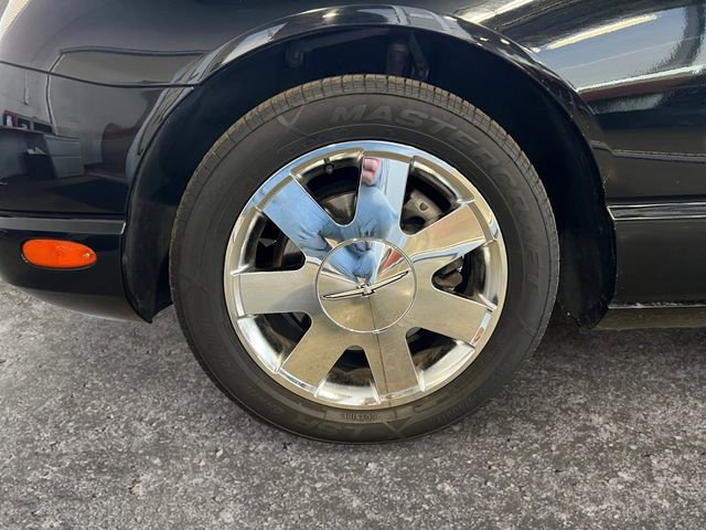 Used 2002 Ford Thunderbird RWD image 11