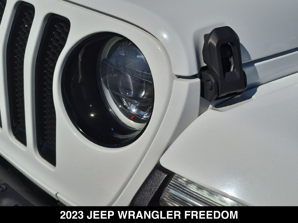 Used 2023 Jeep Wrangler Sport AWD/4WD image 10