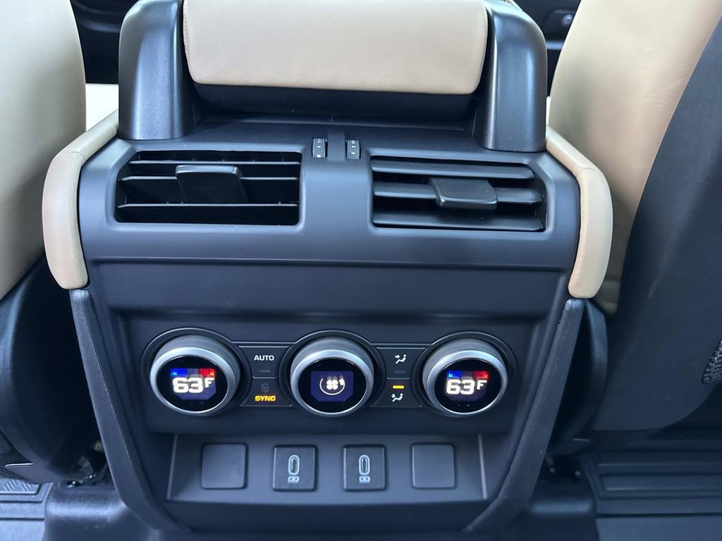 New 2026 Land Rover Defender 110 X-Dynamic SE image 16