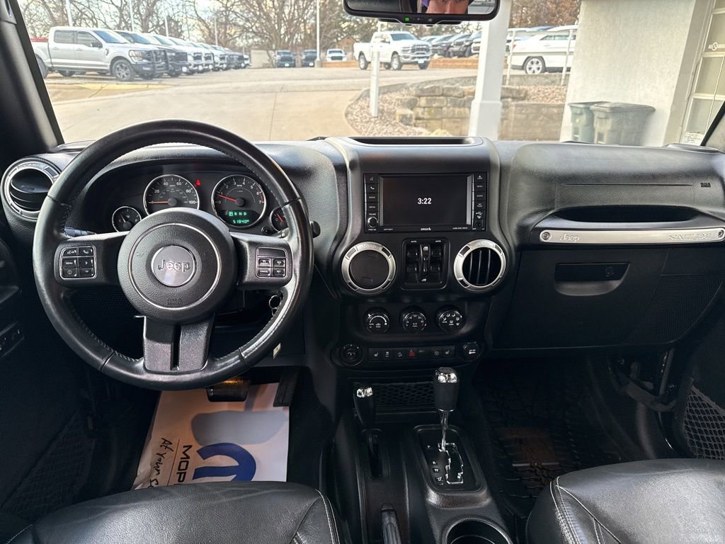 Used 2018 Jeep Wrangler Unlimited Sahara w/ Connectivity Group image 13