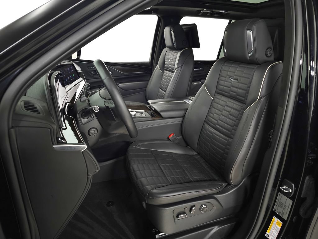 Certified 2023 Cadillac Escalade Sport Platinum w/ LPO, ONYX Package AWD/4WD image 19
