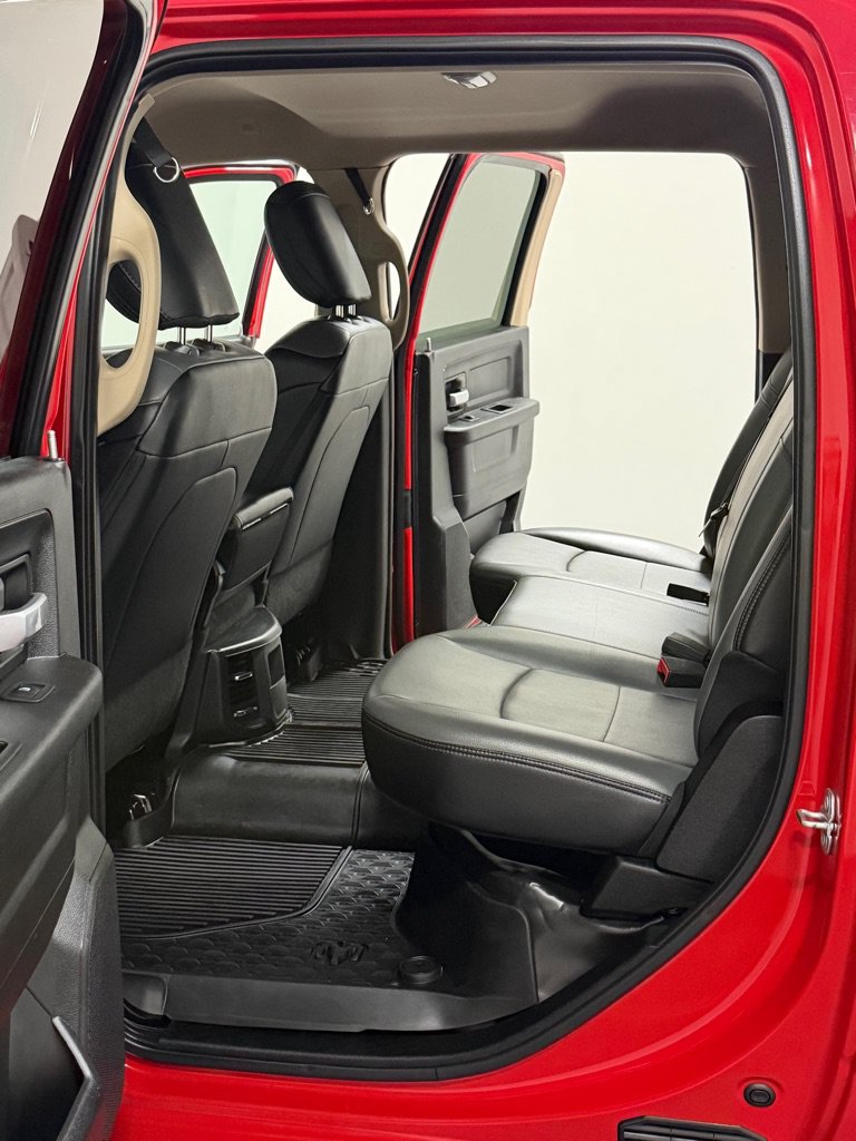 Used 2019 RAM 2500 Tradesman w/ Chrome Appearance Group AWD/4WD image 9