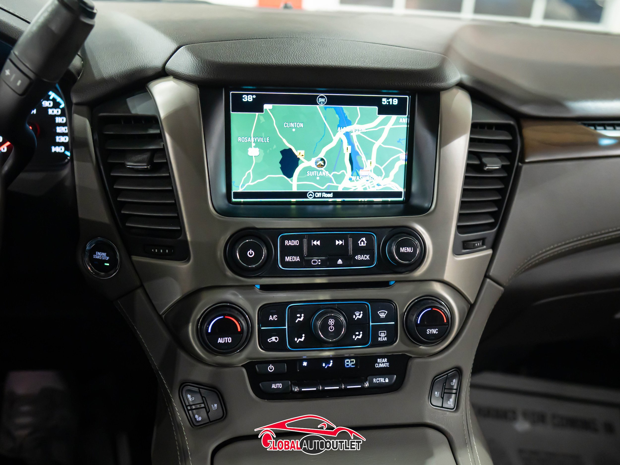 Used 2019 GMC Yukon Denali w/ Denali Ultimate Package AWD/4WD image 31