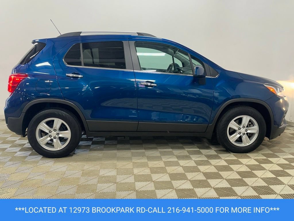 Certified 2019 Chevrolet Trax LT w/ LT Convenience Package FWD image 4