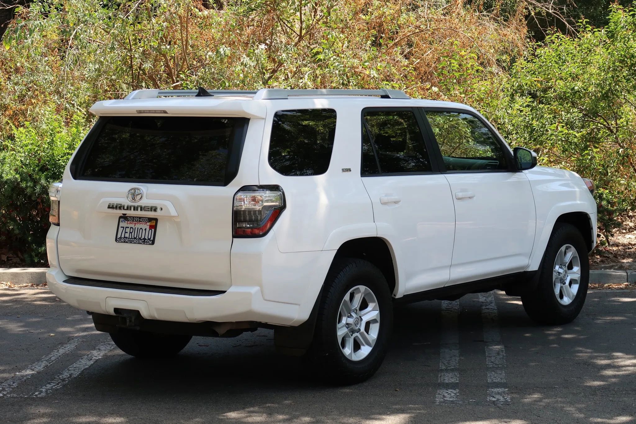 Used 2014 Toyota 4Runner SR5 RWD image 5