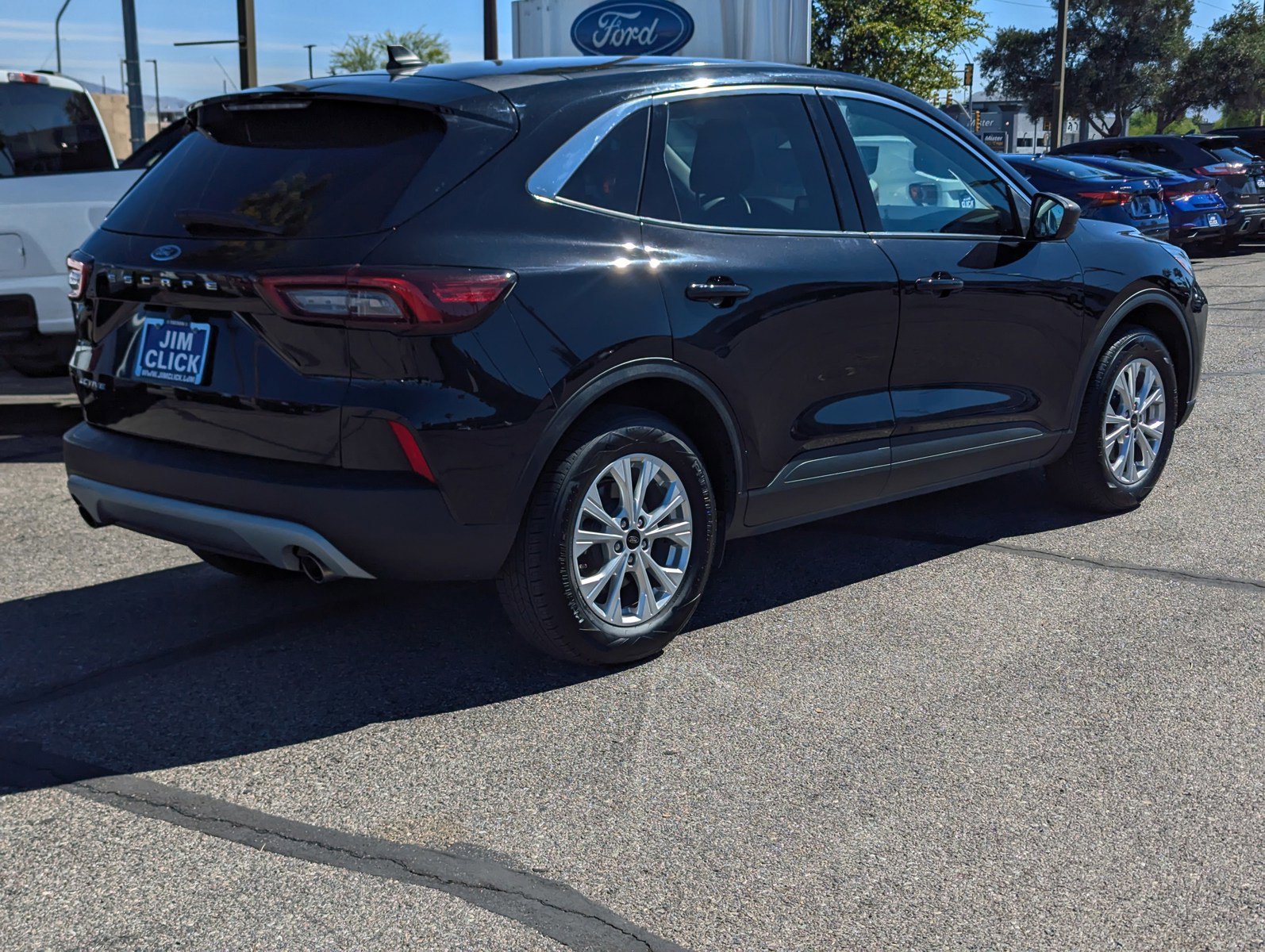 Certified 2024 Ford Escape Active FWD image 2