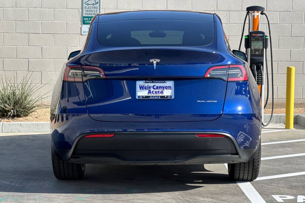 Used 2023 Tesla Model Y Long Range AWD/4WD image 8