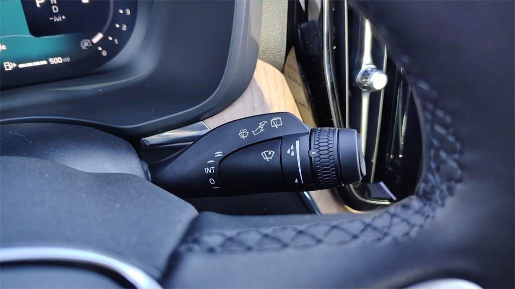 New 2026 Volvo XC60 B5 Plus w/ Protection Package Premier image 17