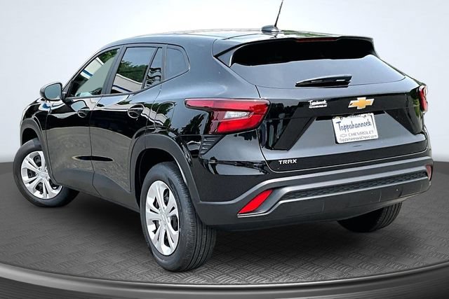 New 2026 Chevrolet Trax LS FWD image 3