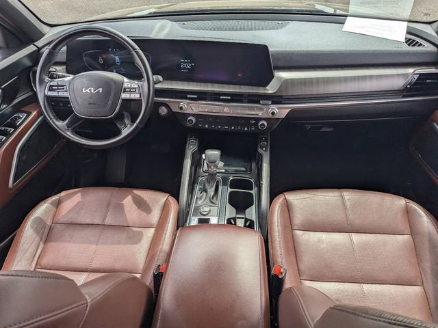 Used 2024 Kia Telluride EX w/ EX Captain's Chair Package image 14