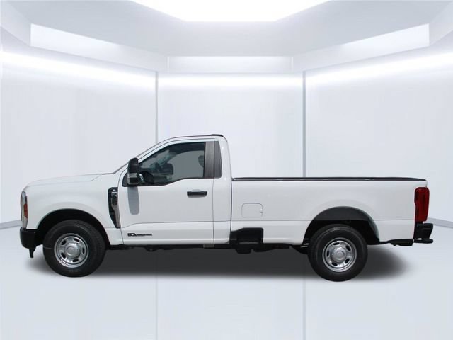Used 2025 Ford F250 XL w/ XL Driver Assist Package RWD image 4