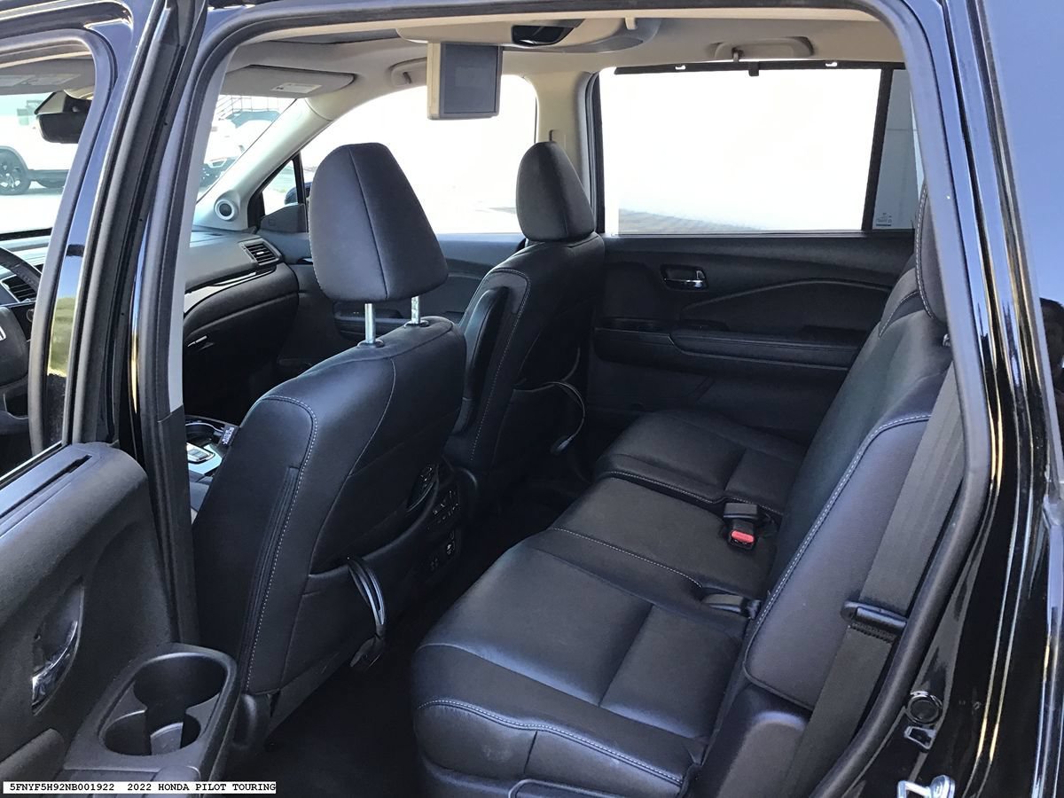 Used 2022 Honda Pilot Touring image 8