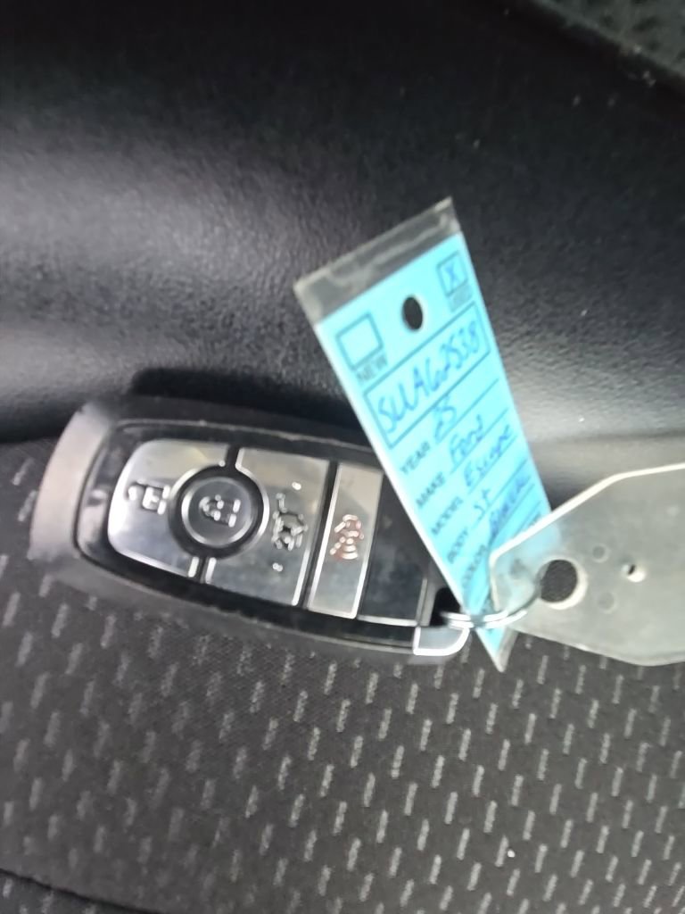 Used 2025 Ford Escape ST-Line FWD image 31