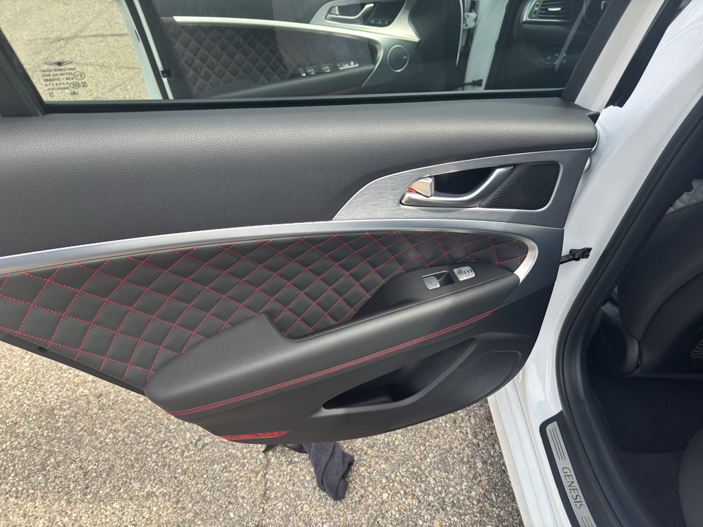 Used 2021 Genesis G70 3.3T w/ Sport Package image 30