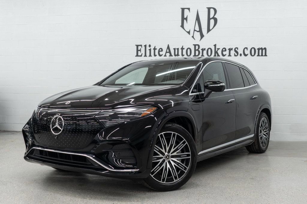 Used 2023 Mercedes-Benz EQS 580 4MATIC SUV w/ Exclusive Trim Package