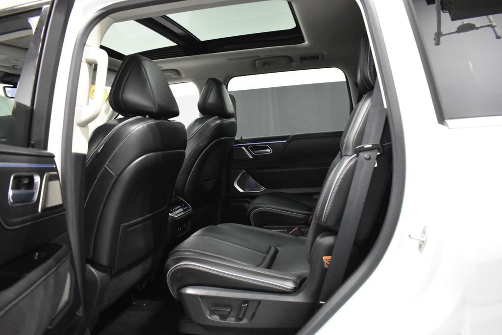 Used 2025 INFINITI QX80 Sensory AWD/4WD image 41