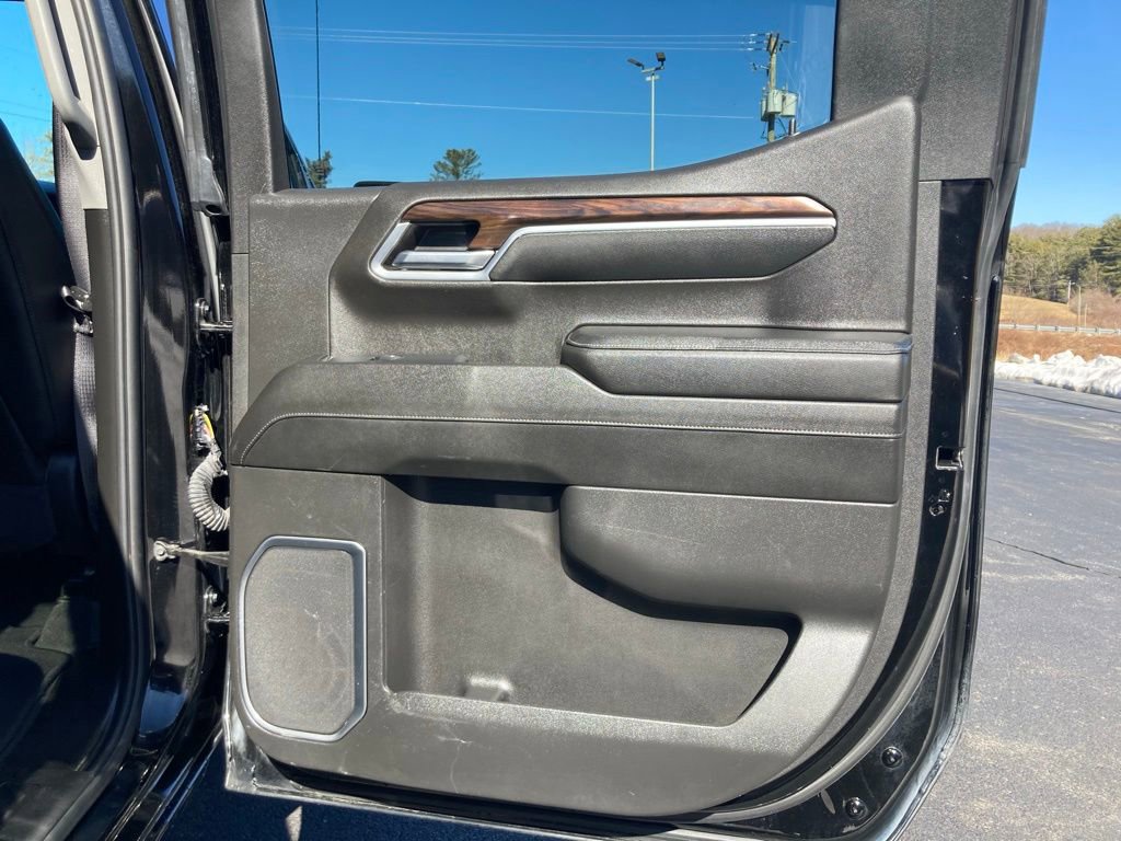 Used 2024 GMC Sierra 1500 SLT image 44