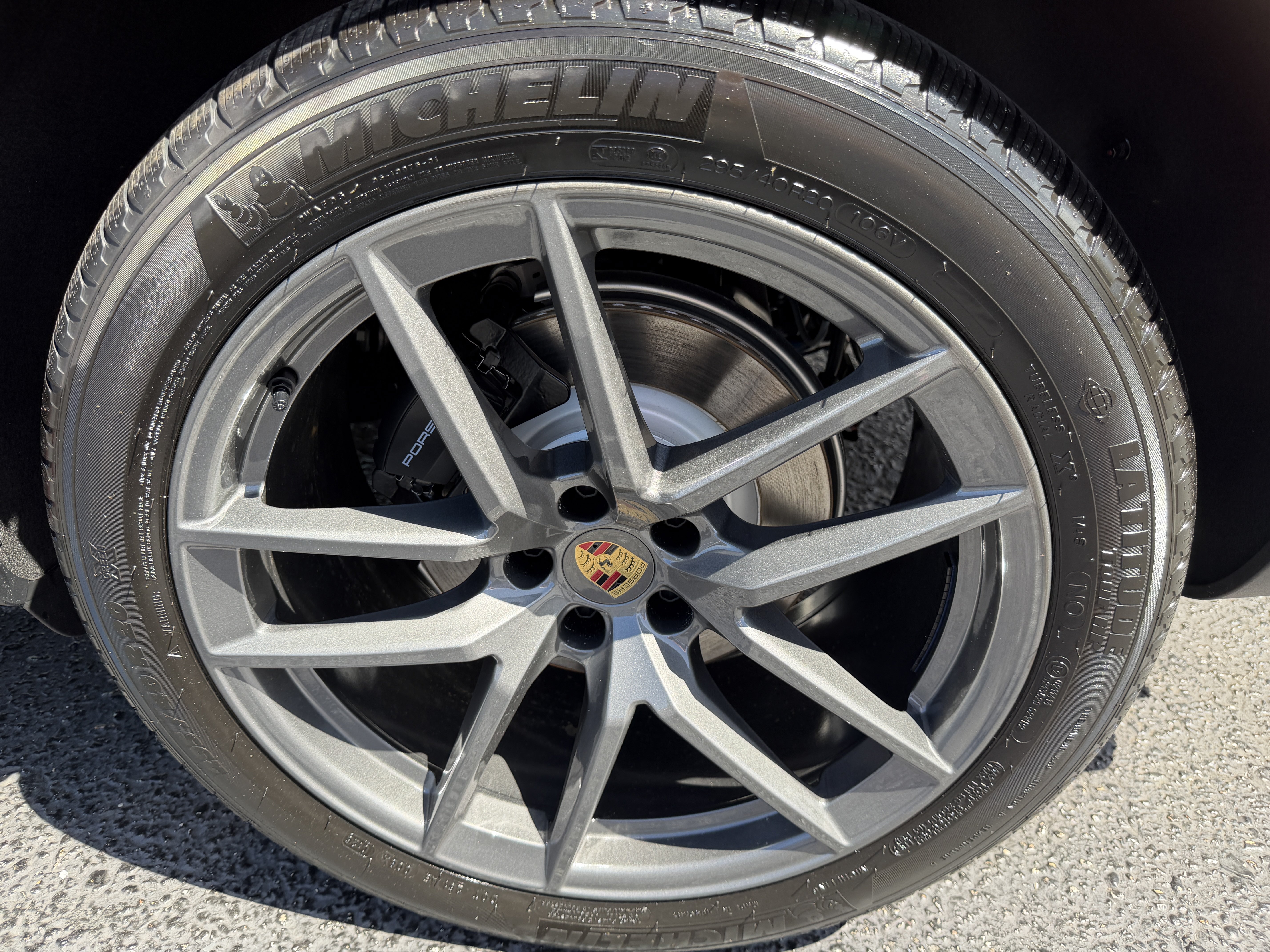 New 2026 Porsche Macan Turbo AWD/4WD image 8